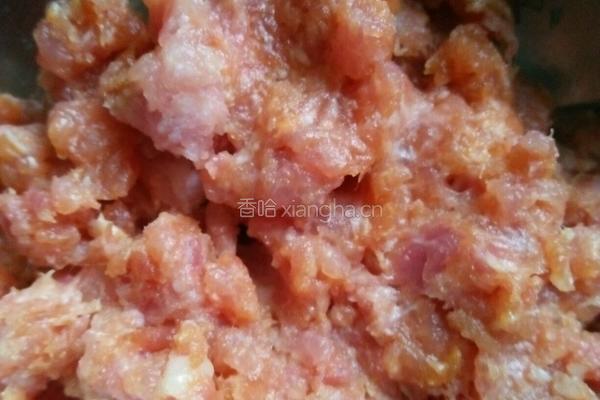 肉丸蛋汤的做法图解2