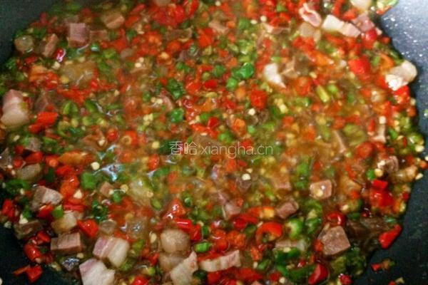 易门野生干巴菌炒饭的做法图解5