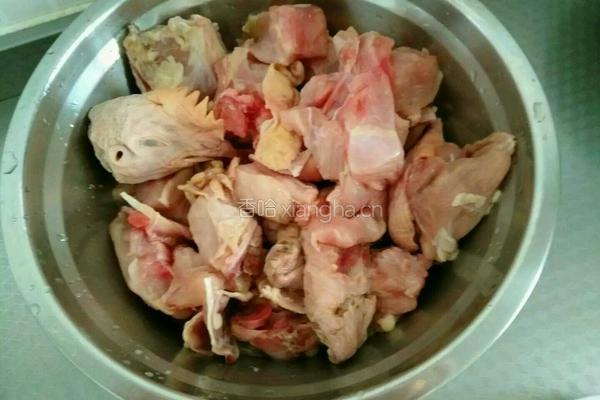 香辣土豆烧鸡块的做法图解1