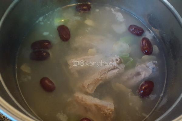 西洋参红枣炖排骨的做法图解7