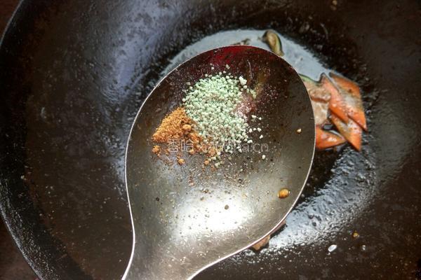 黄瓜木耳炒肉的做法图解9