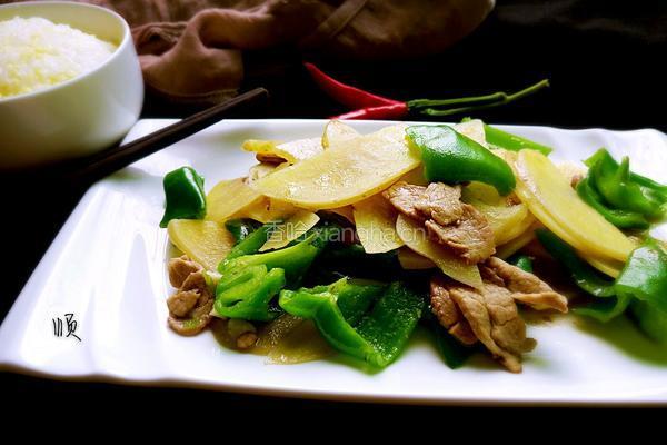 青椒土豆片炒肉的做法图解14