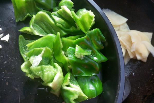 青椒土豆片炒肉的做法图解11