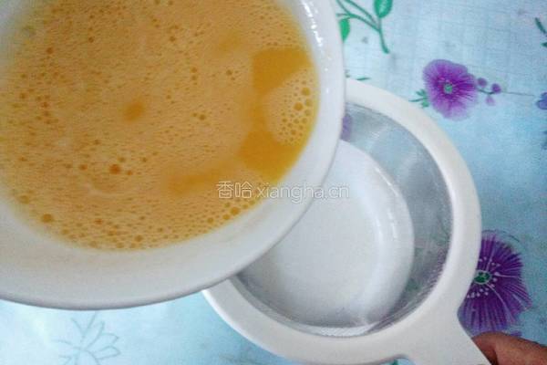 牛奶蒸鸡蛋的做法图解3