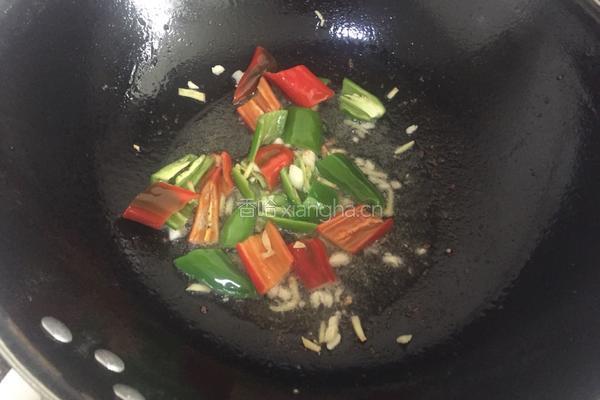 洋葱牛肉粒的做法图解9