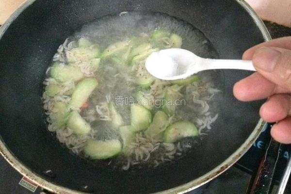 丝瓜虾皮汤的做法图解5