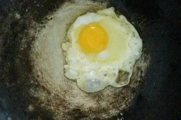 青菜番茄鸡蛋面的做法图解2
