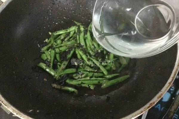 橄榄菜四季豆的做法图解5