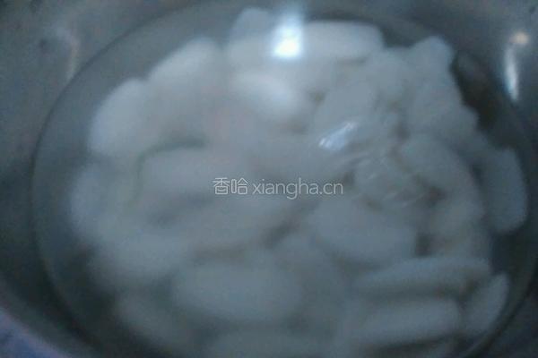 香菇年糕的做法图解2