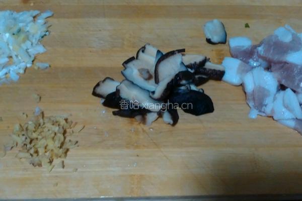 香菇年糕的做法图解4