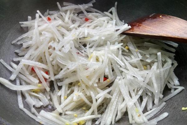 萝卜丝炒虾皮的做法图解7
