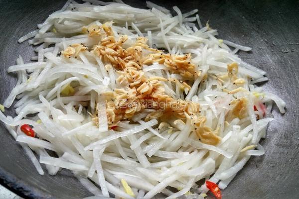 萝卜丝炒虾皮的做法图解8