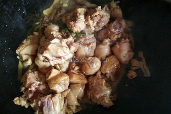 土豆炖鸡腿的做法图解4