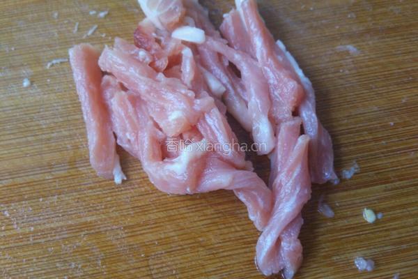 肉丝扒茄子的做法图解2