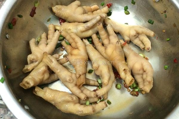酸辣鸡脚的做法图解4