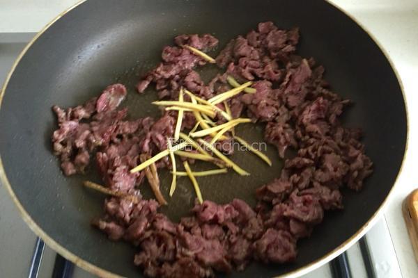 芦笋炒牛肉的做法图解5