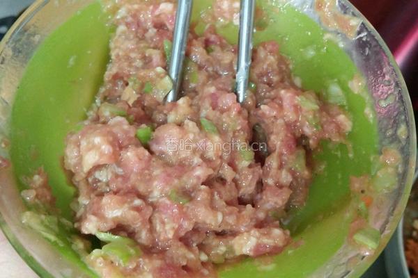 香菇肉馅水饺的做法图解7
