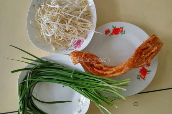 银芽炒馓子的做法图解1