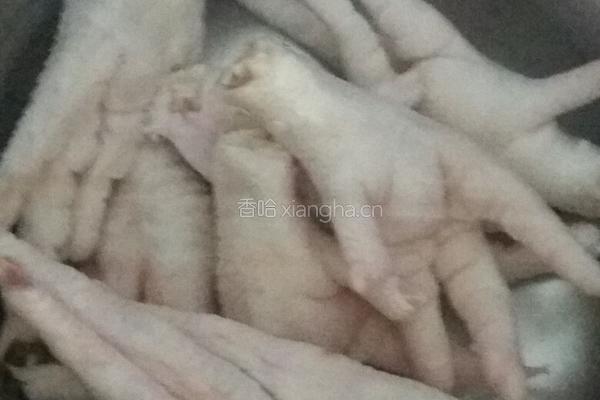 秘制泡椒凤爪的做法图解1