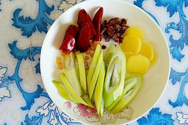 炒鸡架的做法图解5