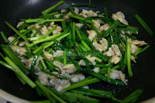 韭菜炒蚬肉的做法图解8
