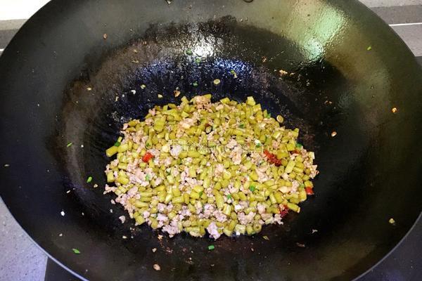 酸豆角肉沫的做法图解6