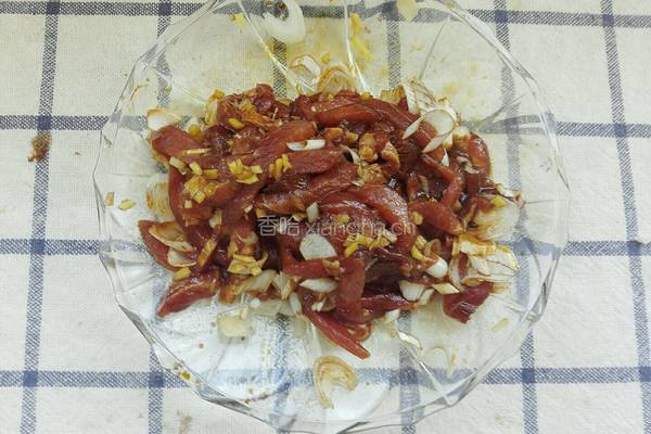 青椒肉丝炒饭的做法图解4