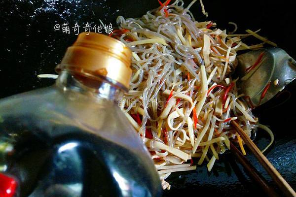 土豆丝炒粉条的做法图解9