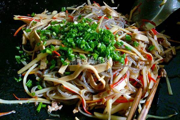 土豆丝炒粉条的做法图解10