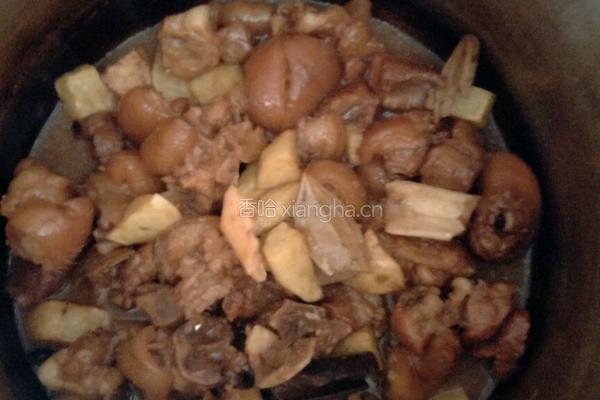 土豆闷猪脚的做法图解9