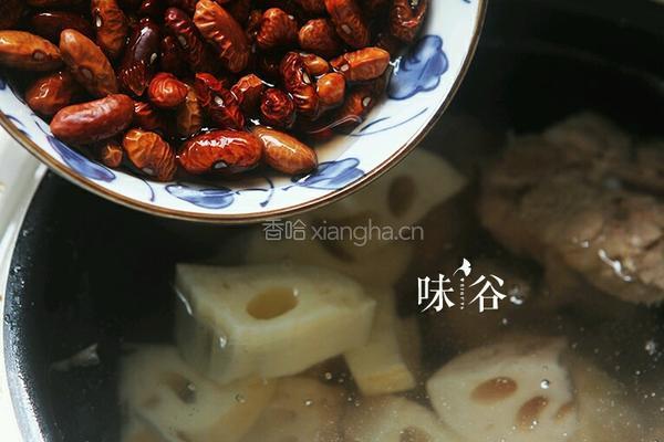 红腰豆莲藕猪骨汤的做法图解6