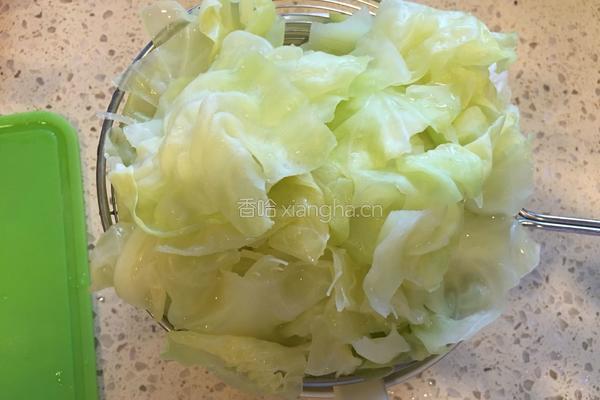 凉拌包包菜的做法图解4
