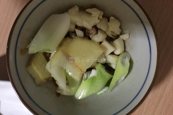 木耳炒猪肝的做法图解7