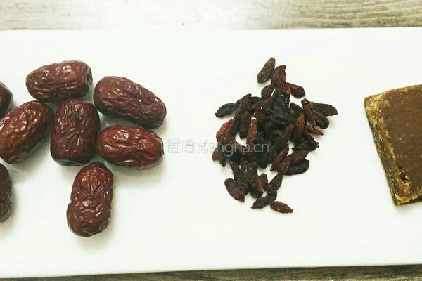 红枣枸杞茶的做法图解1