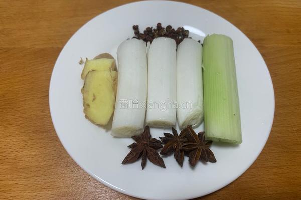排骨炖豆角的做法图解3