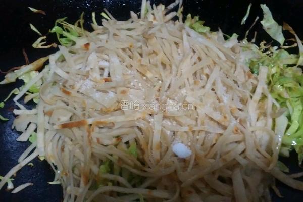 家常素炒饼丝的做法图解9