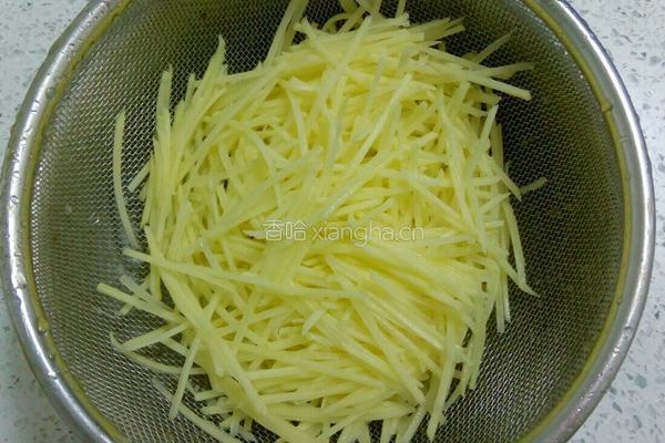 椒盐土豆丝的做法图解4