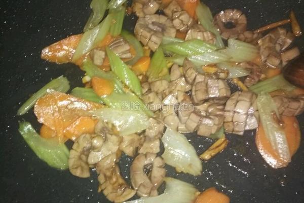 芹菜炒腰花的做法图解11