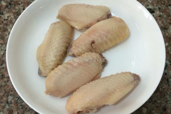 啤酒鸡翅根的做法图解2
