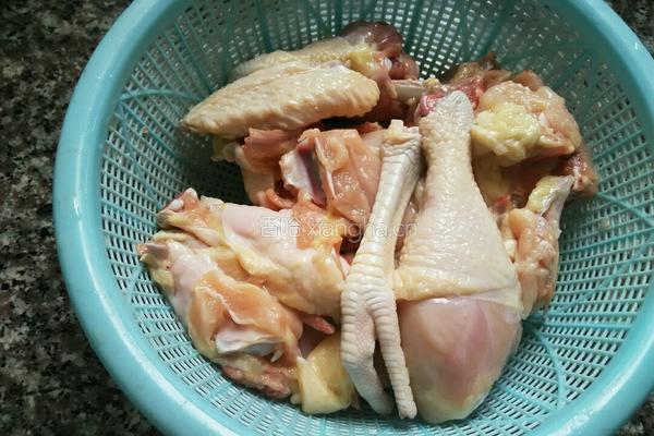 炖鸡肉的做法图解1