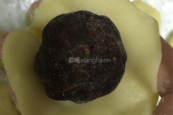 枣泥蛋黄月饼的做法图解9