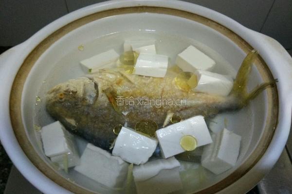 香菇豆腐鱼的做法图解7