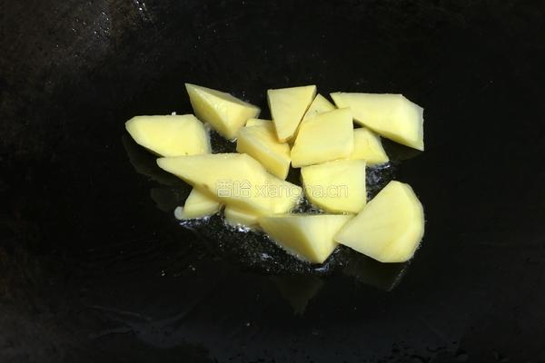 番茄土豆浓汤的做法图解3
