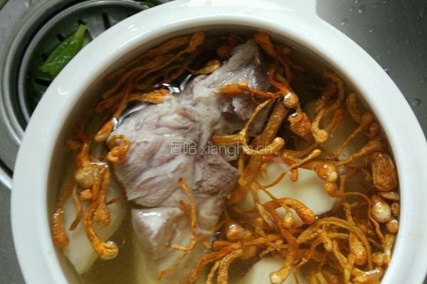 虫草花淮山排骨汤的做法图解5