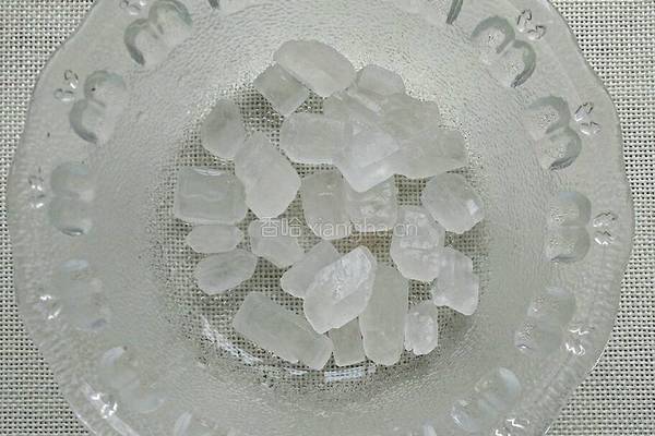 银耳红枣糖水的做法图解2