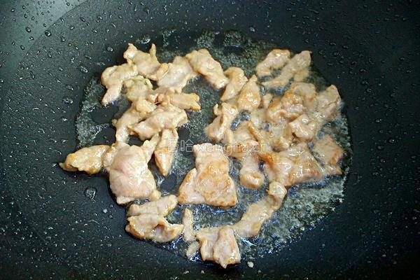 黄瓜炒瘦肉的做法图解3