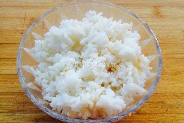 饭团堡的做法图解1