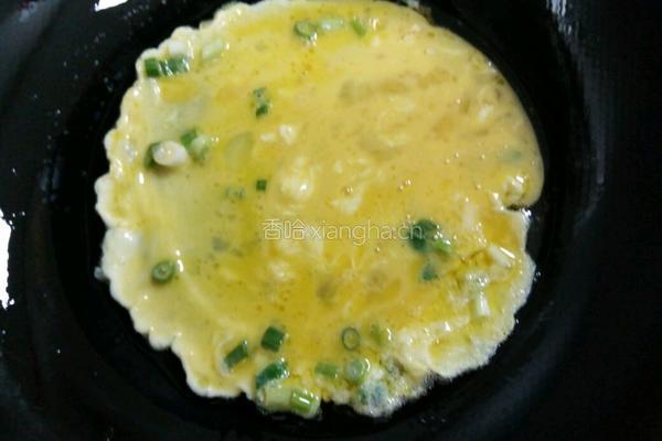 虾仁鸡蛋炒饭的做法图解3