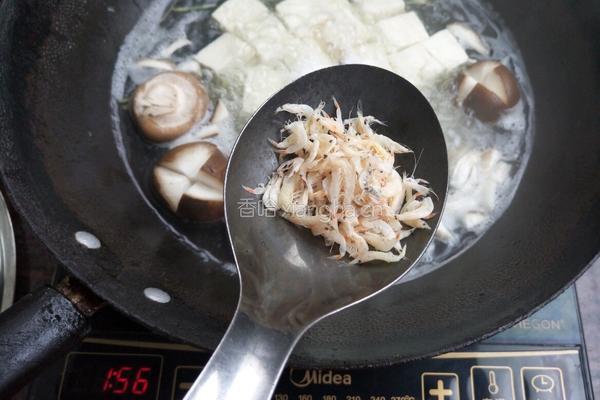 豆腐香菇汤的做法图解5
