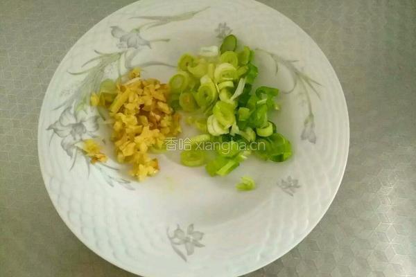 牛肉萝卜蒸饺的做法图解3